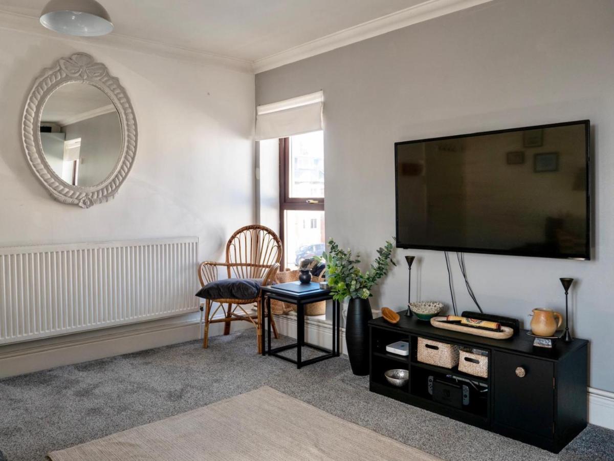 Penarth Town Apartment Cardiff Exterior photo